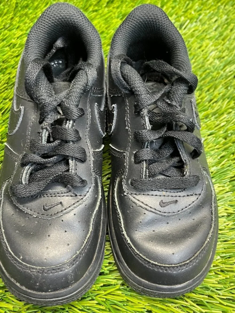 Nike Air Force 1 Low Boys Size 10C Black Athletic Walking Leather Shoes Sneakers